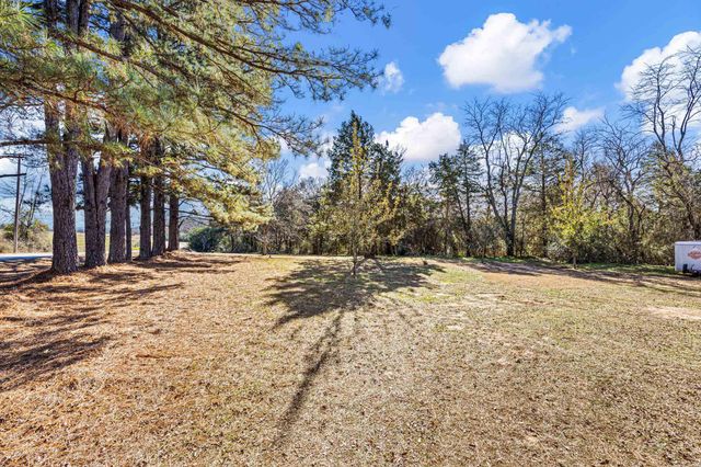 2075 Center Valley Road, Russellville, AR 72802