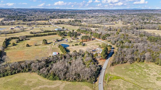 2075 Center Valley Road, Russellville, AR 72802
