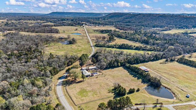 2075 Center Valley Road, Russellville, AR 72802