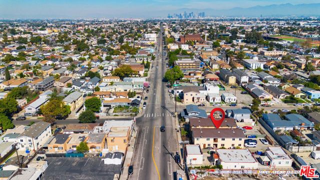 8110 S San Pedro Street, Los Angeles, CA 90003