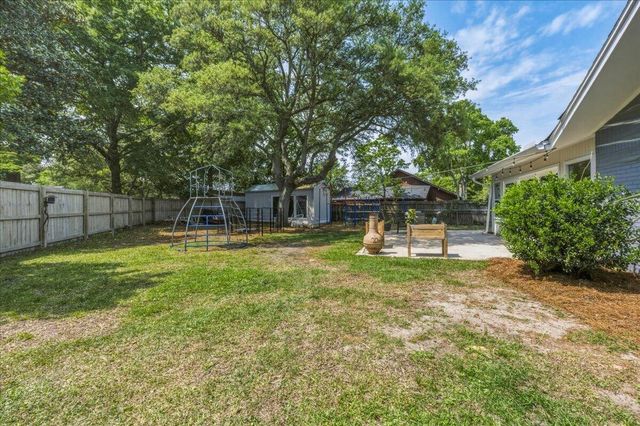 229 NW Theresa Court, Fort Walton Beach, FL 32548