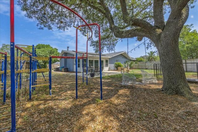229 NW Theresa Court, Fort Walton Beach, FL 32548