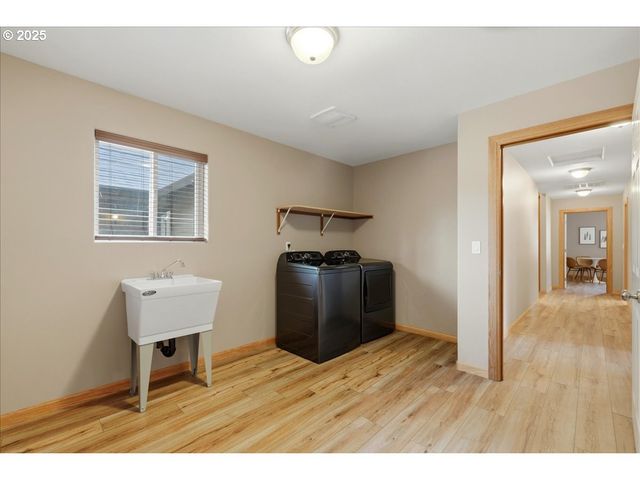 15061 Se ORIENT Dr, Boring, OR 97009