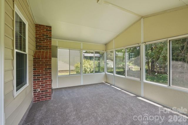 9021 Cedar Run Way, Charlotte, NC 28273
