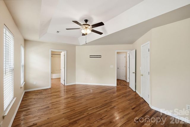 9021 Cedar Run Way, Charlotte, NC 28273