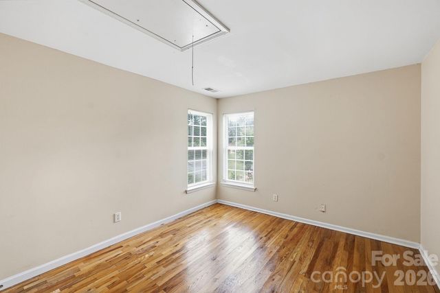 9021 Cedar Run Way, Charlotte, NC 28273