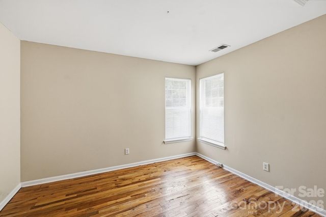 9021 Cedar Run Way, Charlotte, NC 28273