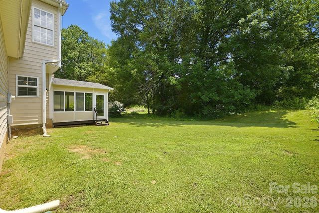 9021 Cedar Run Way, Charlotte, NC 28273