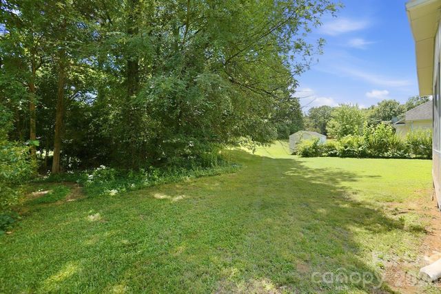 9021 Cedar Run Way, Charlotte, NC 28273