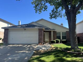 2221 Chestnut Drive, Little Elm, TX 75068
