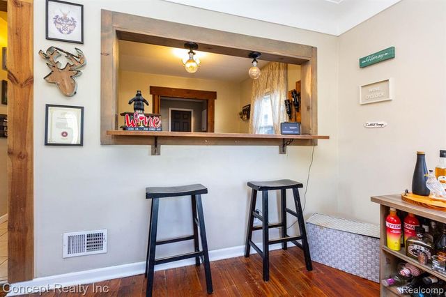 26721 W Huron River Drive, Flat Rock, MI 48134