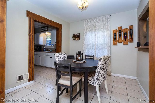 26721 W Huron River Drive, Flat Rock, MI 48134