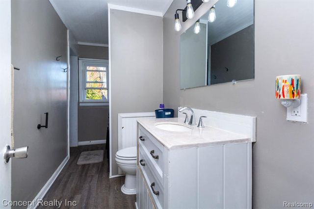 26721 W Huron River Drive, Flat Rock, MI 48134