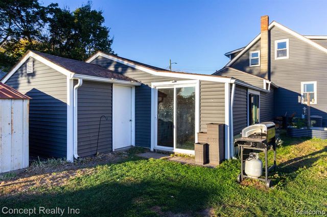 26721 W Huron River Drive, Flat Rock, MI 48134