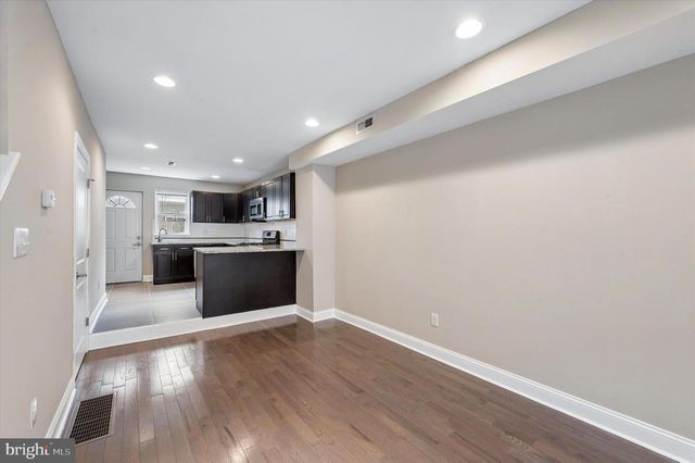 1748 S MOLE ST, Philadelphia, PA 19145