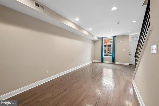 1748 S MOLE ST, Philadelphia, PA 19145