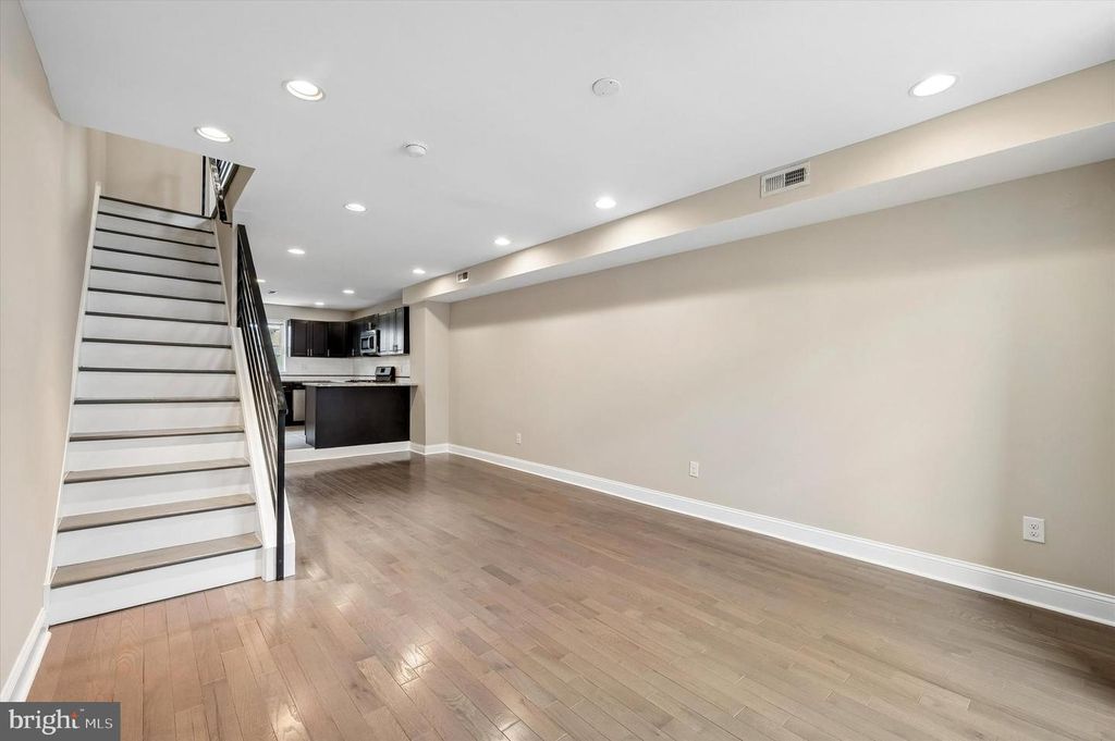 1748 S MOLE ST, Philadelphia, PA 19145