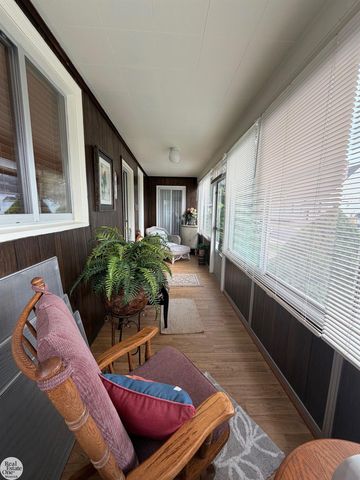 138 S 3rd Street, Marine City, MI 48039