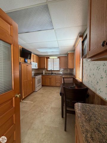 138 S 3rd Street, Marine City, MI 48039