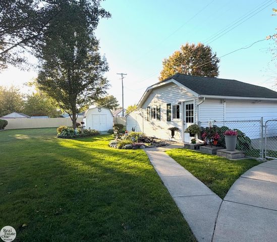 138 S 3rd Street, Marine City, MI 48039