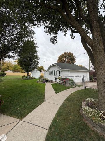 138 S 3rd Street, Marine City, MI 48039