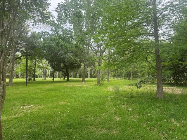 4755 Crosby Cedar Bayou Road, Baytown, TX 77521