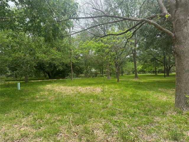 4755 Crosby Cedar Bayou Road, Baytown, TX 77521