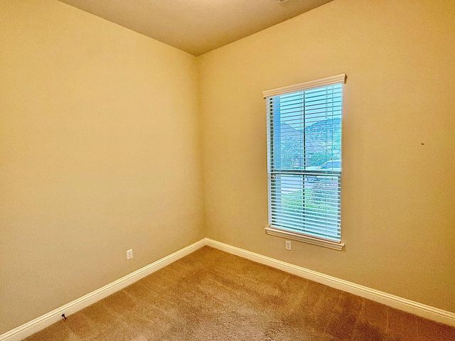 5512 Lipan Apache BND, Austin, TX 78738