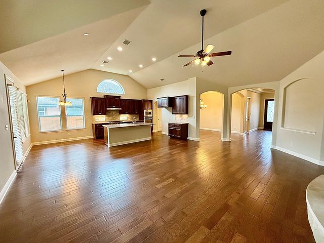 5512 Lipan Apache BND, Austin, TX 78738