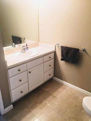 1212 N WELLS Street 502, Chicago, IL 60610