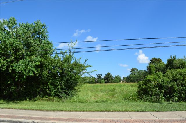 3521 Dixie Farm Road, Pearland, TX 77581