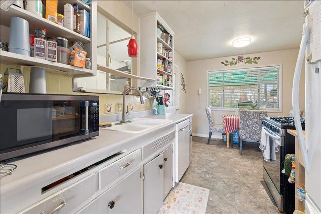 6449 Larry Way, North Highlands, CA 95660