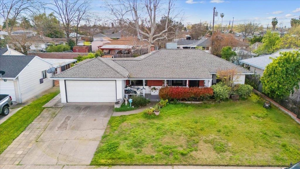 6449 Larry Way, North Highlands, CA 95660
