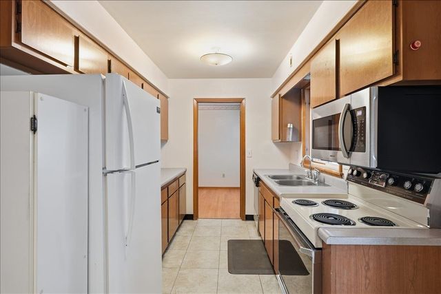 136 Cherry Lane, Burlington, VT 05401