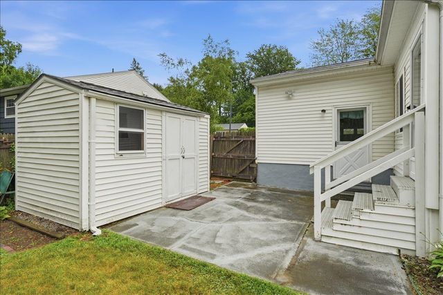 136 Cherry Lane, Burlington, VT 05401