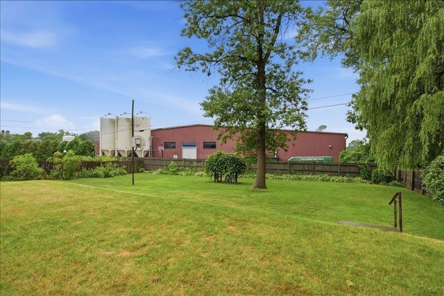 136 Cherry Lane, Burlington, VT 05401