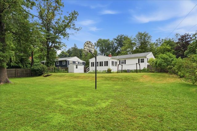 136 Cherry Lane, Burlington, VT 05401