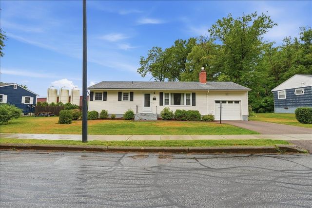136 Cherry Lane, Burlington, VT 05401