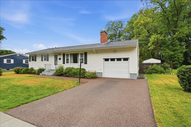 136 Cherry Lane, Burlington, VT 05401
