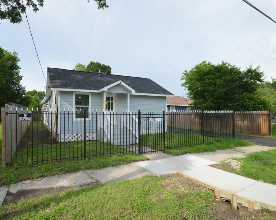 3007 Tuam Street, Houston, TX 77004
