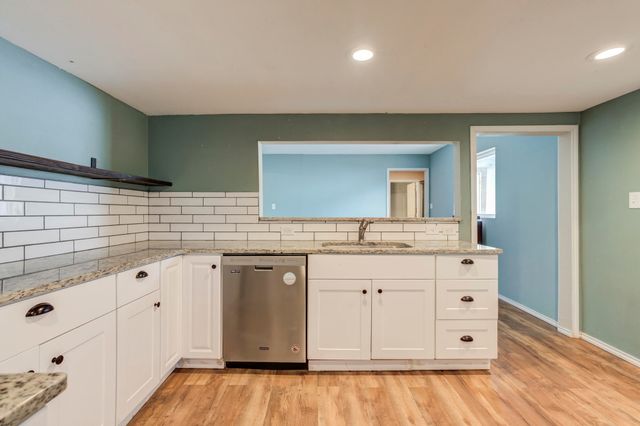 1003 8th Street, Shallowater, TX 79363