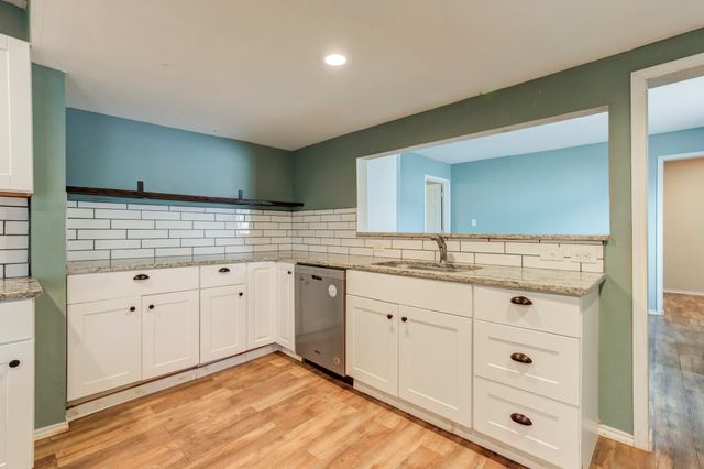 1003 8th Street, Shallowater, TX 79363