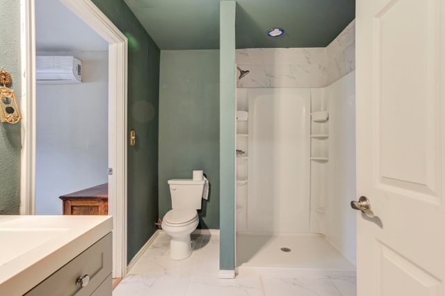 1003 8th Street, Shallowater, TX 79363