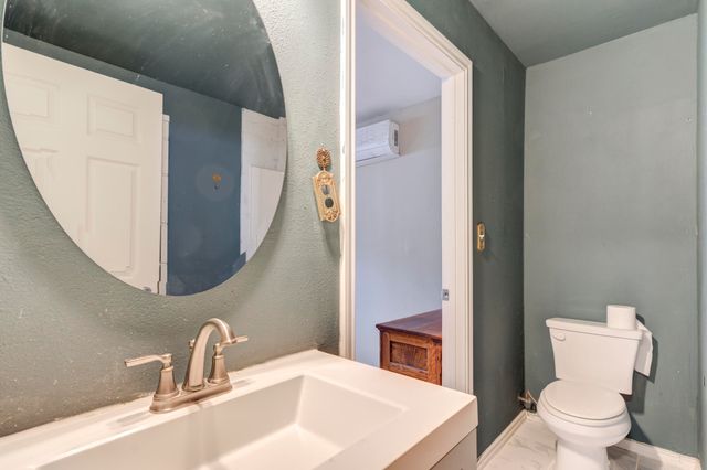 1003 8th Street, Shallowater, TX 79363