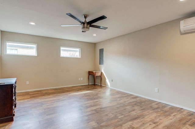 1003 8th Street, Shallowater, TX 79363