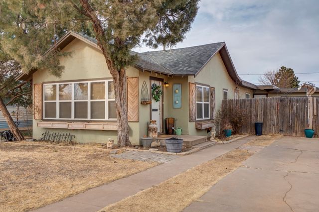 1003 8th Street, Shallowater, TX 79363