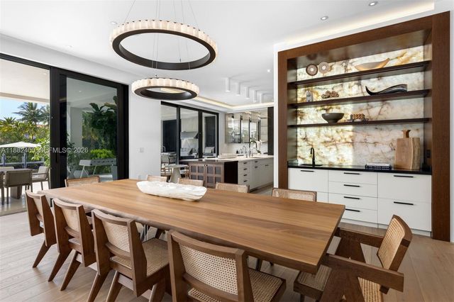 9360 Balada St, Coral Gables, FL 33156