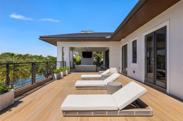 9360 Balada St, Coral Gables, FL 33156