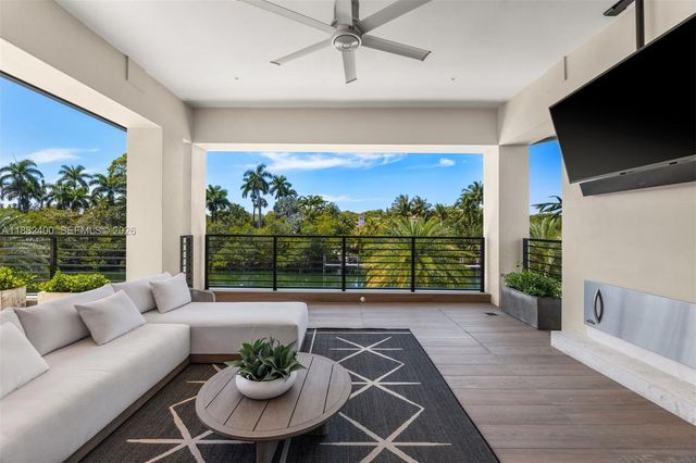 9360 Balada St, Coral Gables, FL 33156