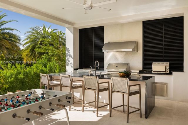 9360 Balada St, Coral Gables, FL 33156